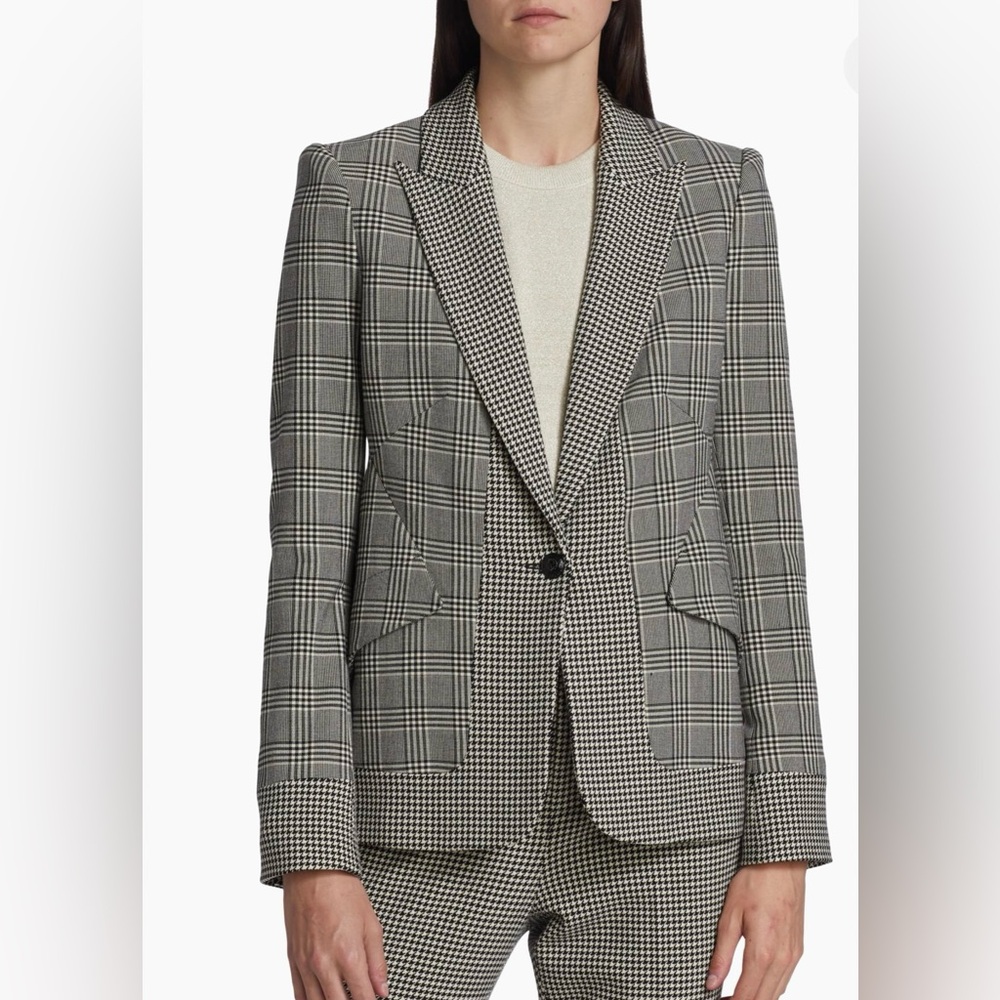 L'AGENCE
Chamberlain Plaid & Houndstooth Blazer